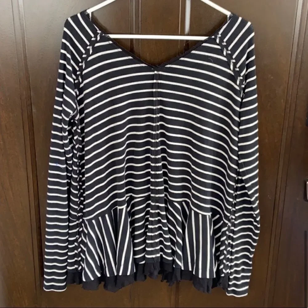 𝅺EUC Free People top